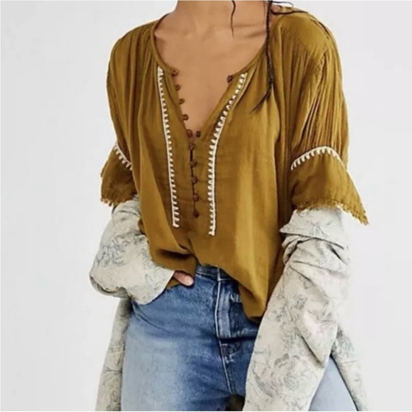 Free People Tops - FREE PEOPLE NWT Olive Green Peasant Top Size Large